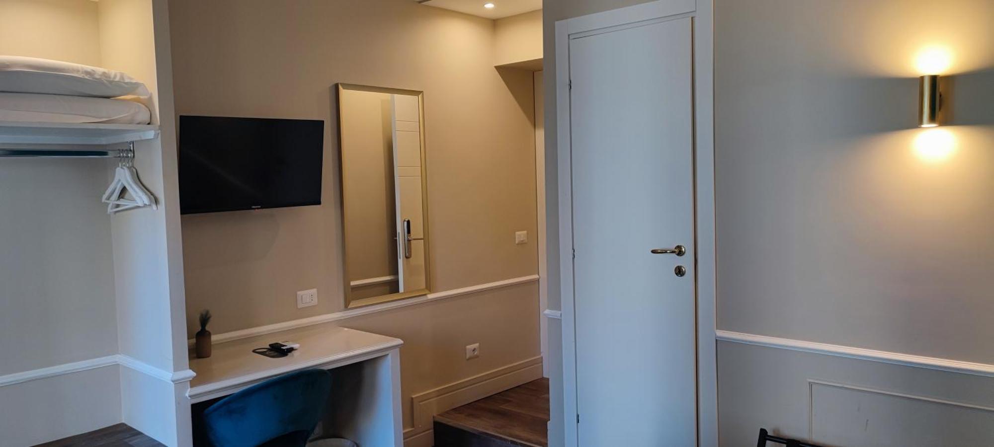 Le Petit Bijou Hotel Рим Екстериор снимка
